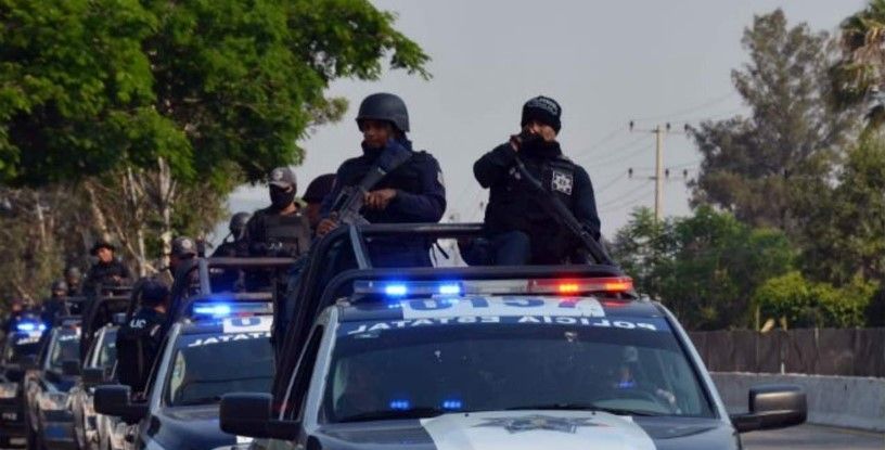 Comando armado irrumpe comandancia en SLP