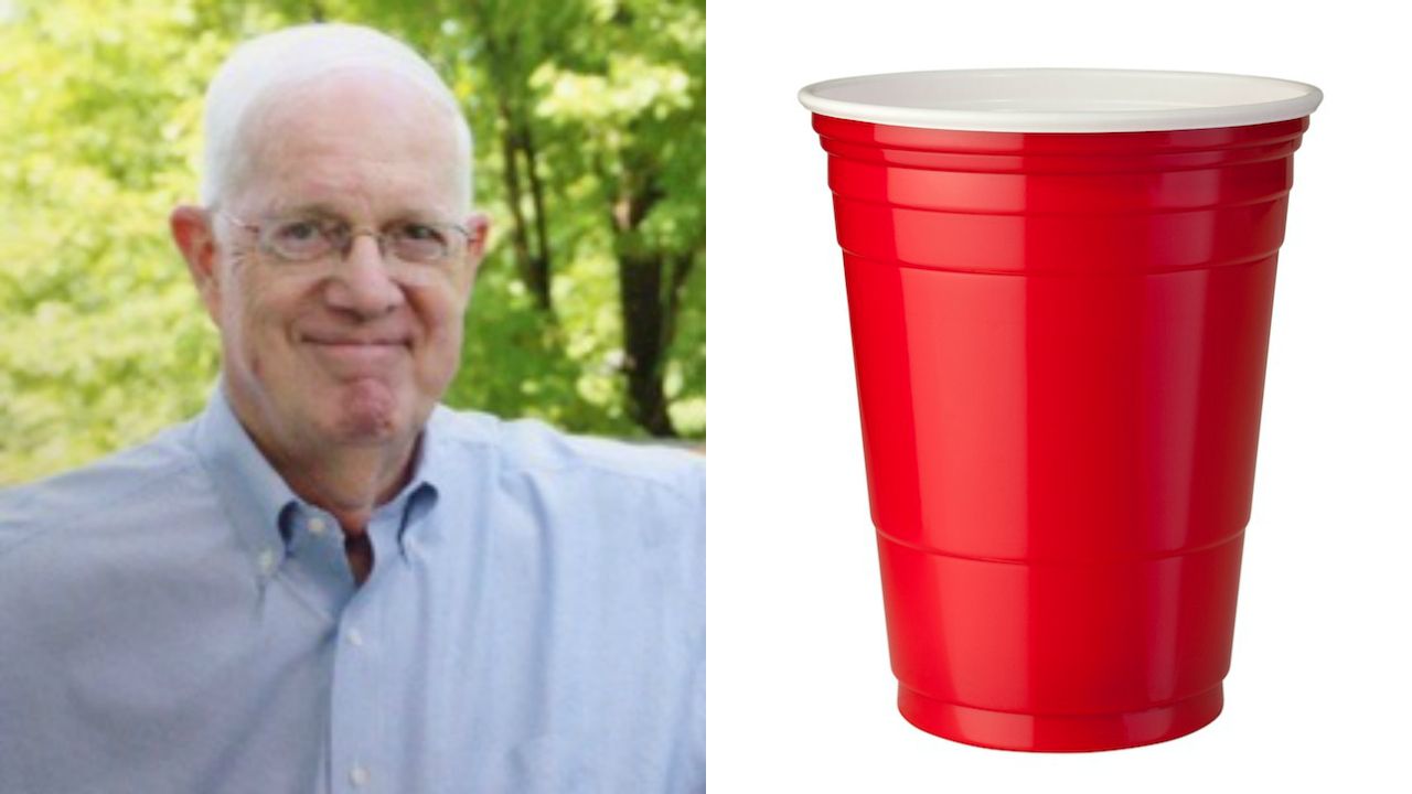 Muere el inventor del vaso rojo