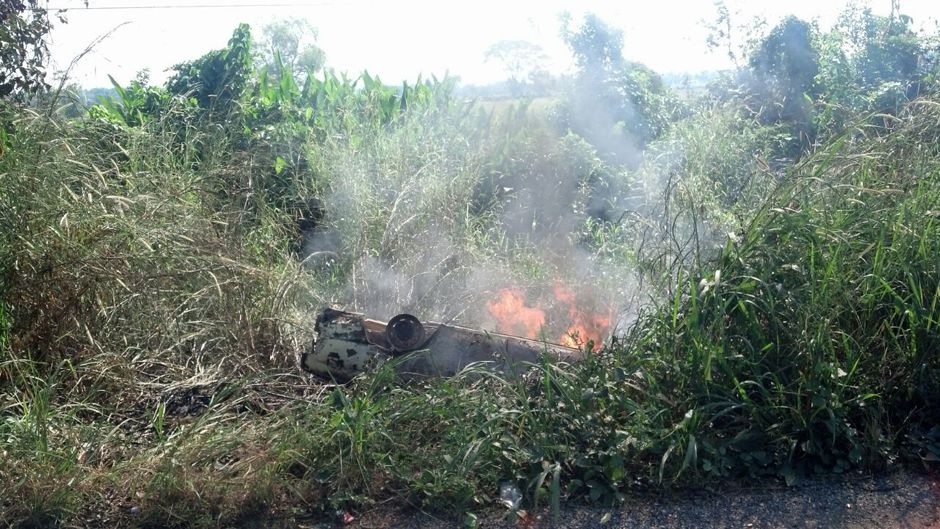 Ejecutan y queman a policías en Tabasco - tabasco-04