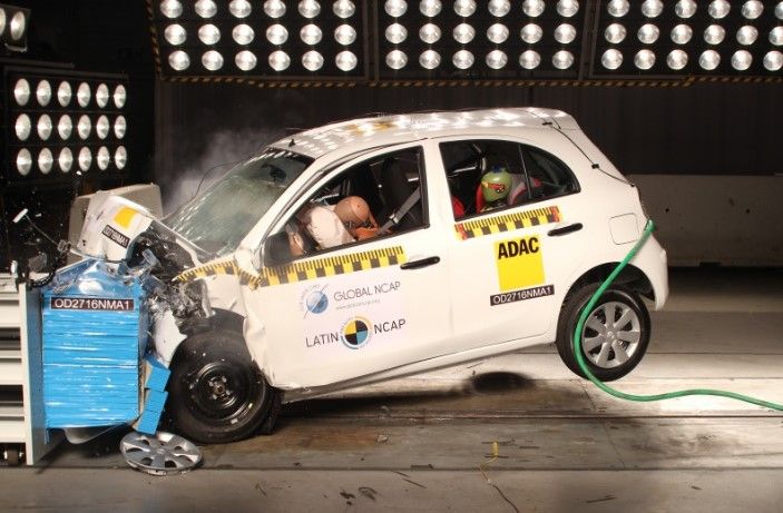 Versa y March fabricados en México bajan su calificación en seguridad - test-I