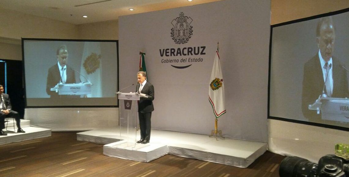 Yunes no cobrará su salario hasta que Veracruz tenga recursos - veracruz