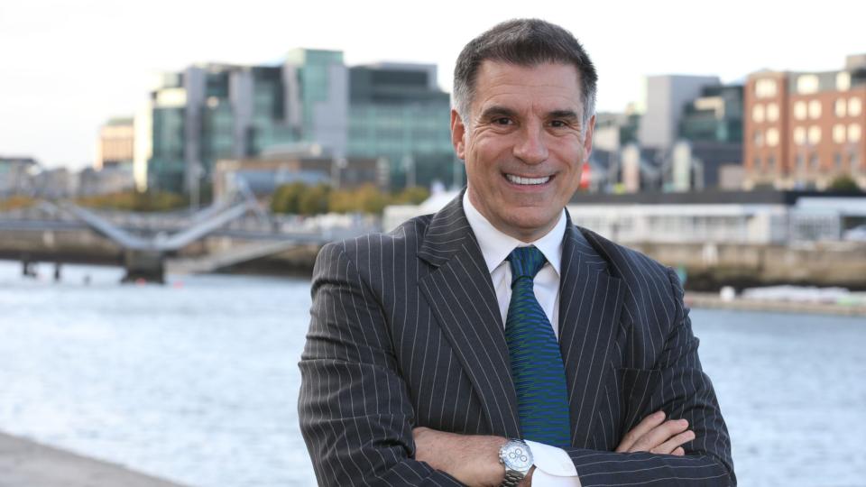 Trump elige a Vincent Viola como el próximo secretario del Ejército