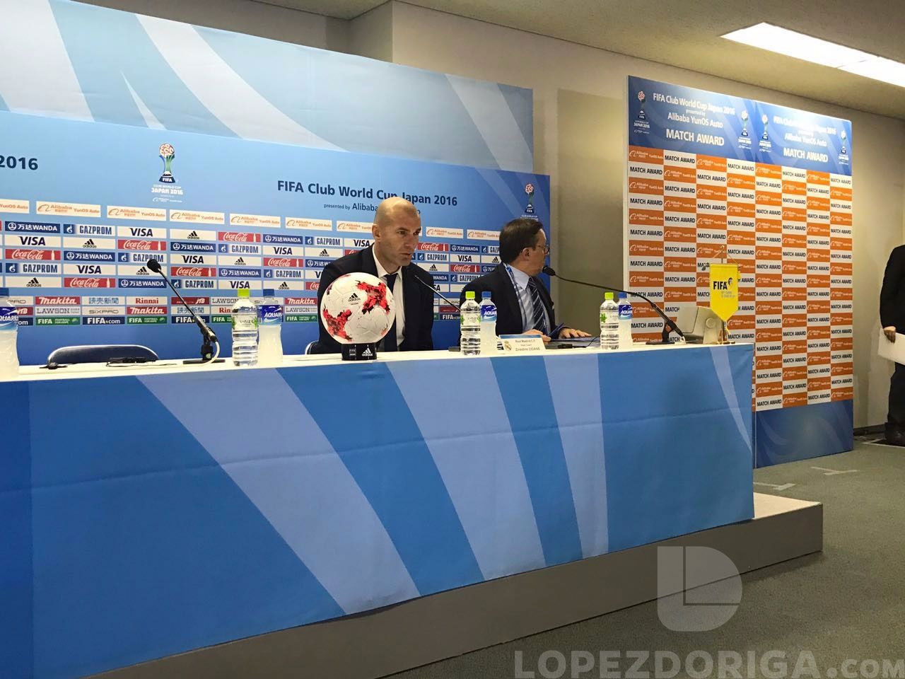 'No me gusta el nuevo sistema y crea mucha confusión': Modric - zinedine-zidane-1