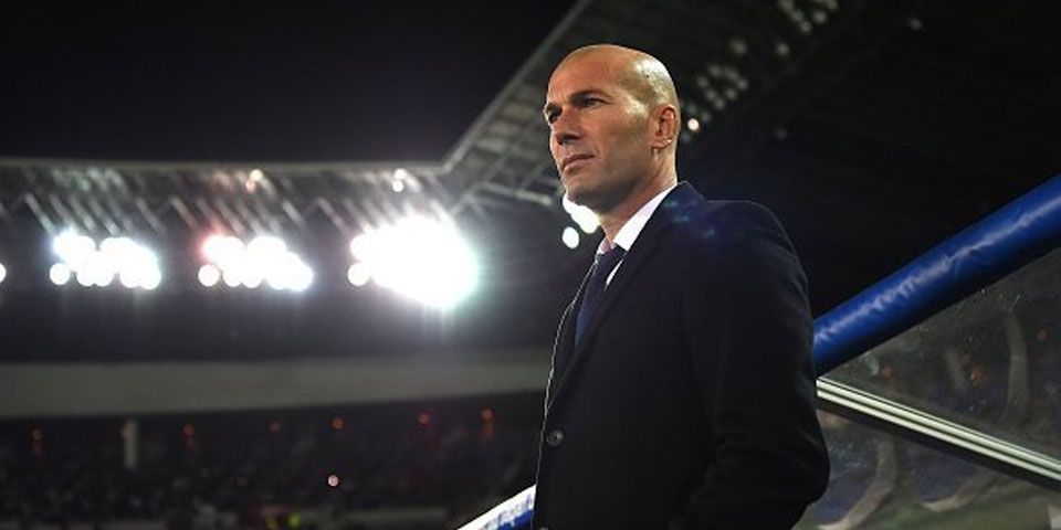Zidane confirma renovación por tres años con Real Madrid