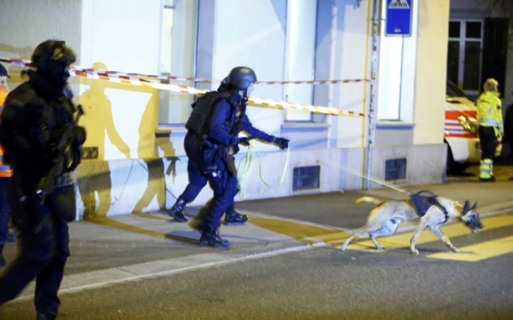 Mueren 3 personas por tiroteo en Zurich