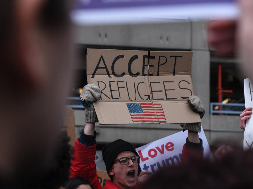 EE.UU. quita restricción de ingreso a refugiados de 11 países