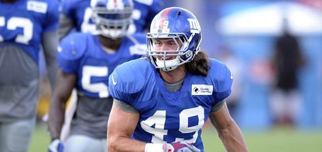 Exjugador de la NFL rescata a anciano de incendio