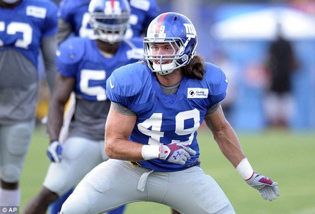 Exjugador de la NFL rescata a anciano de incendio - 3C21866E00000578-4120294-image-a-58_1484420575090