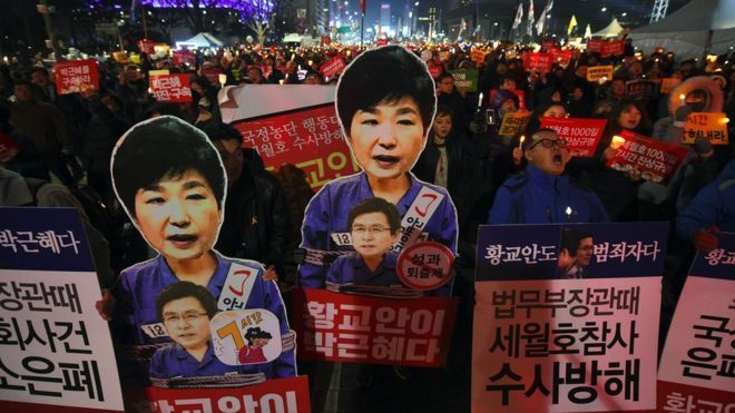 Monje se prende fuego por acuerdo entre Corea del Sur y Japón - 93312063_koreaprotest