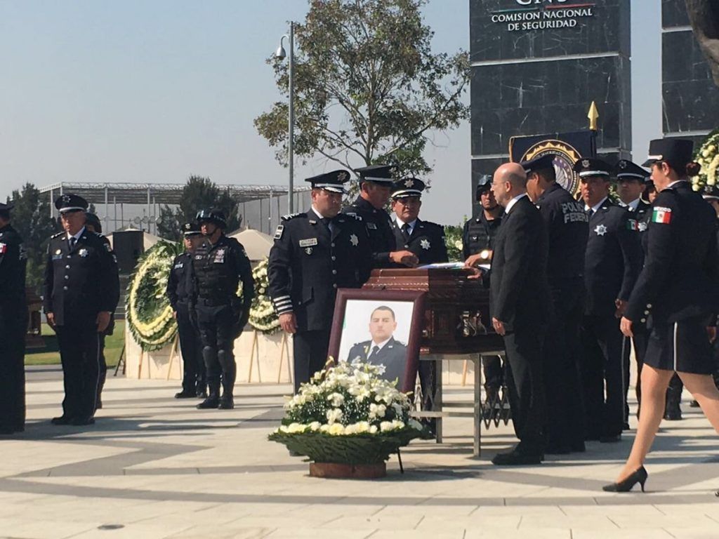 Despiden con honores a federales muertos en accidente carretero - @CNSeguridadmx-3-1024x768