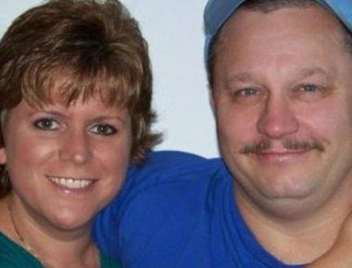 Hombre mata accidentalmente a su esposa