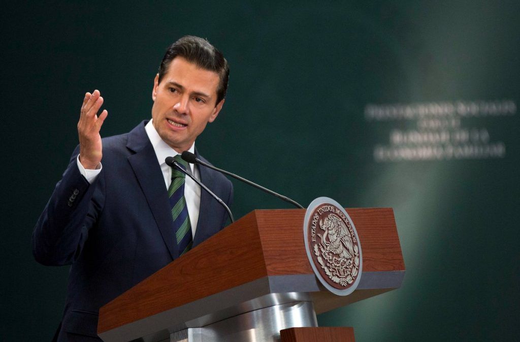 EPN instruye a gabinete explicar el alza en gasolina - C2ArmABUcAAAEV7-1024x673