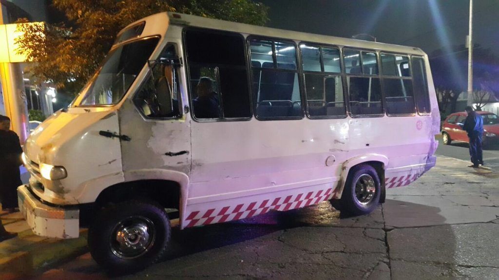Asalto a camión de transporte público deja un muerto y dos heridos en Naucalpan - C2GxFmdUoAAfl4z-1024x576