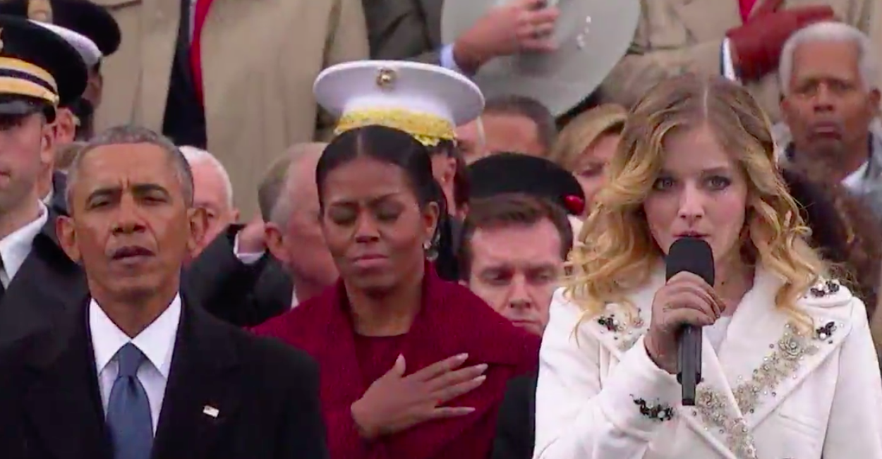 Jackie Evancho cantó el himno durante investidura de Trump