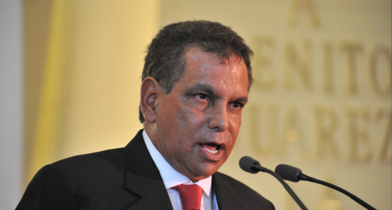 Renuncié para enfrentar las calumnias: Fidel Herrera