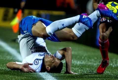 Xolos pone en aprietos a Paco Jémez - Christian-Chaco-Gimenez-accion-Xolos_MILIMA20170127_0381_11