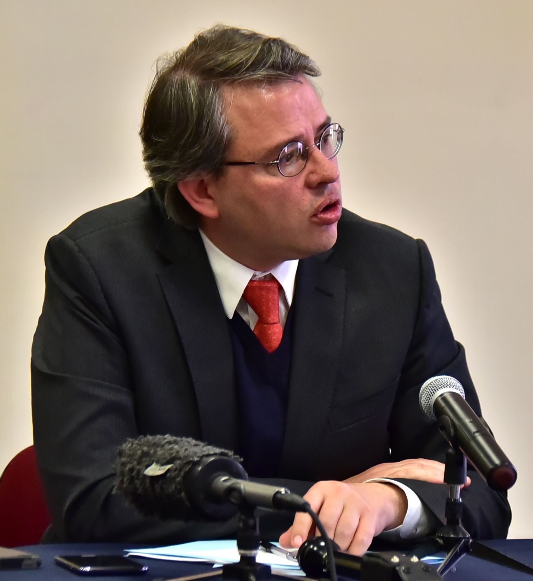 Aumento a gasolinas obedece a incremento en precio del petróleo: Hacienda - FOTO-1-Subsecretario-de-Ingresos-Miguel-Messmacher-Linartas