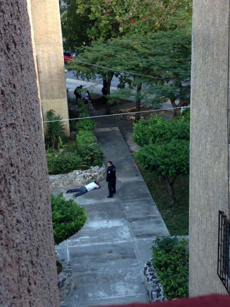 Identifican a presuntos agresores a Fiscalía en Cancún - Fiscalía-Cancún-4-768x1024