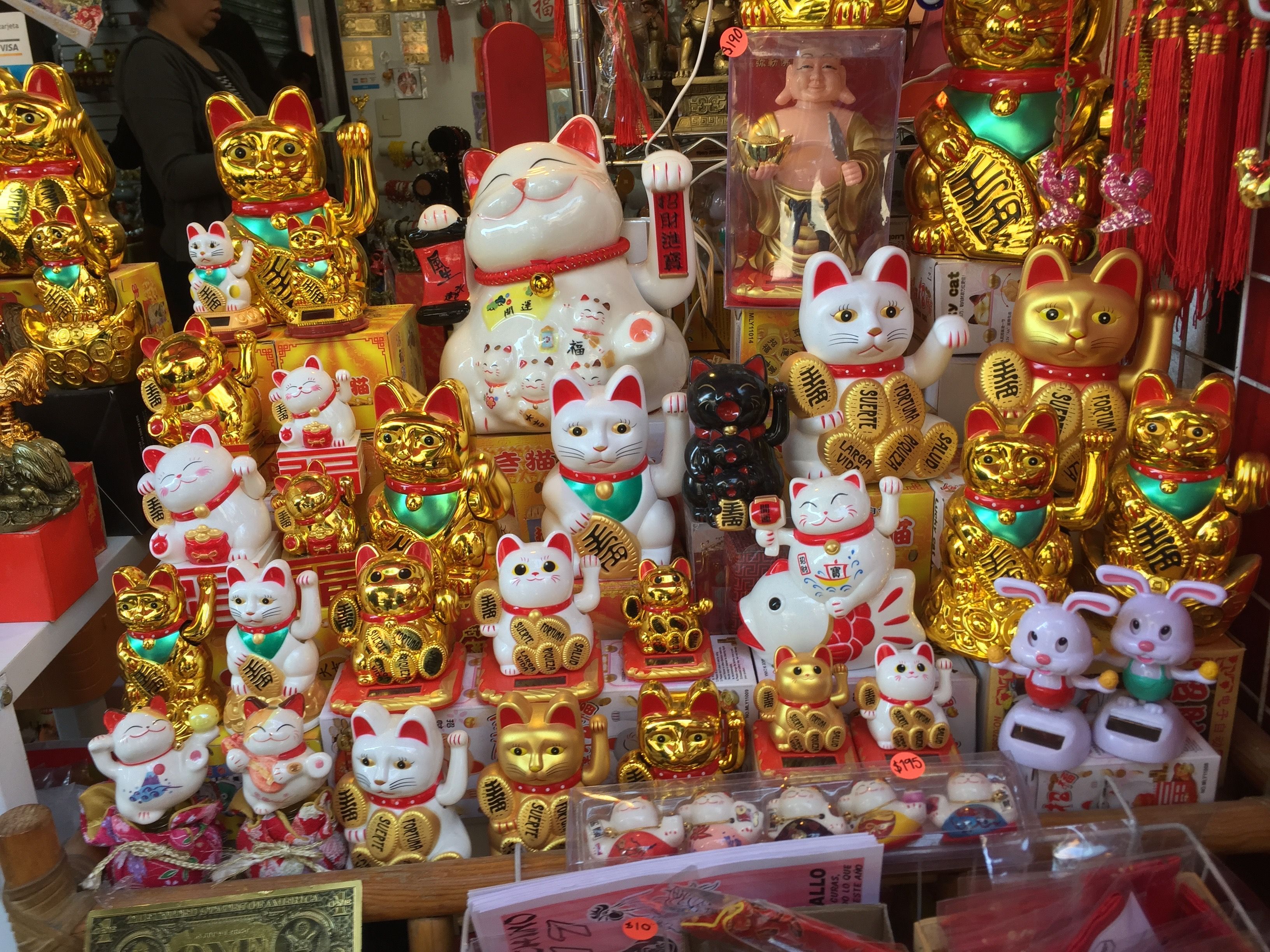 Así inician los festejos por el Año Nuevo en el Barrio Chino