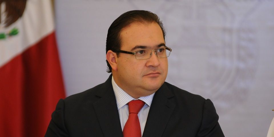 Interpol emite ficha roja para buscar a Javier Duarte