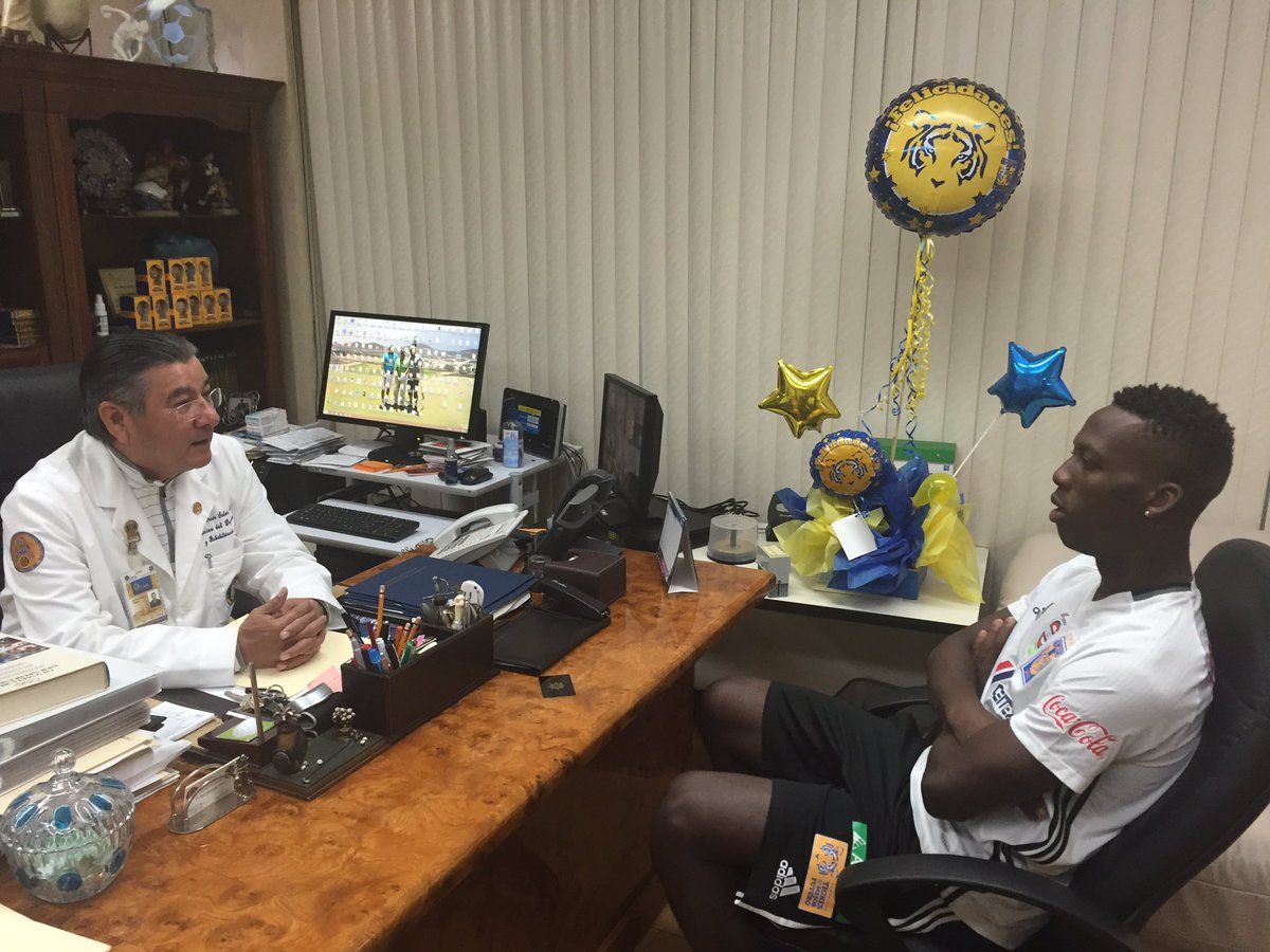 Luis Advíncula nuevo refuerzo de Tigres - Luis-Advíncula