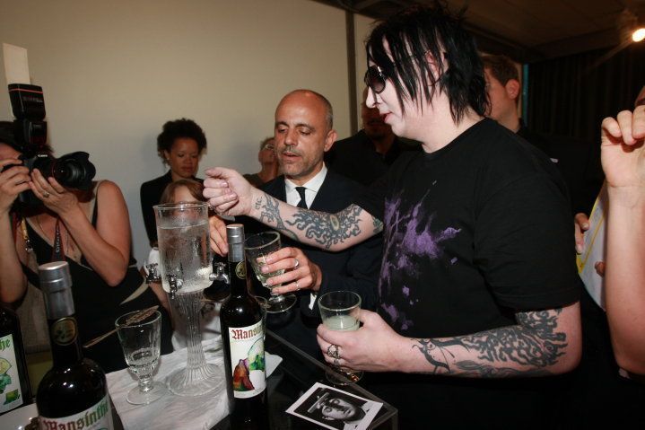 Las bebidas alcohólicas que promocionan algunas celebridades - Mansinthe-manson
