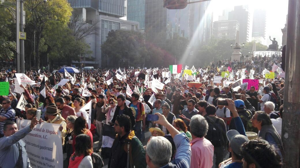Manifestantes protestan en contra del gasolinazo