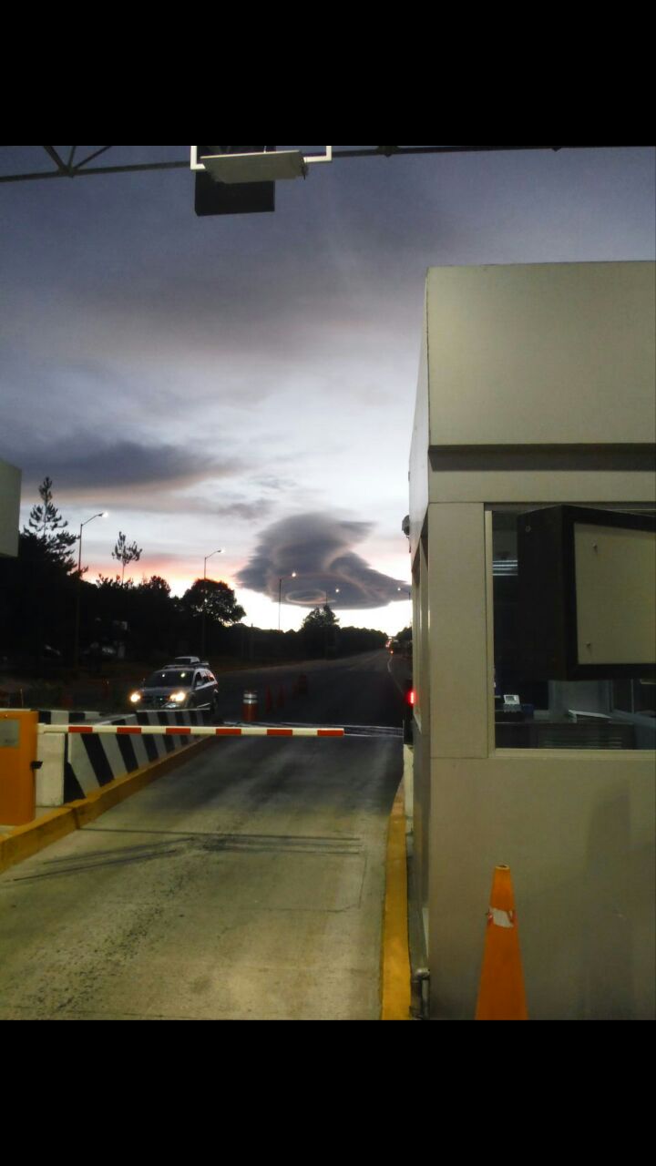 Sorprende a Michoacán extraño fenómeno meteorológico - Michoacán-4