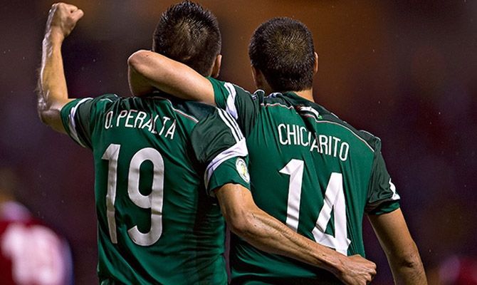 ‘Chicharito’ y Oribe Peralta se pronuncian contra Trump