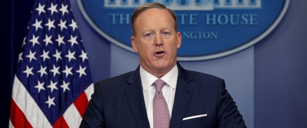 Gobierno de Trump prepara normas sobre baños para transexuales - RT-sean-spicer-cf-170123_12x5_1600-foto-de-ABC-1024x428