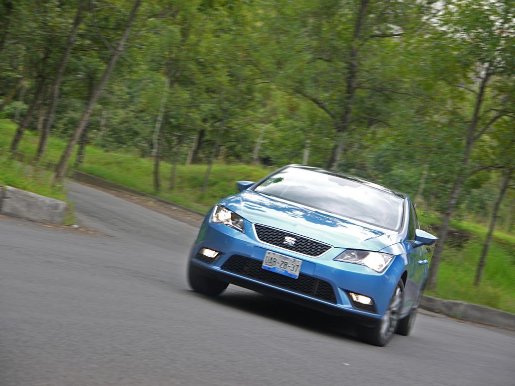 Los autos más seguros que se venden en México - SEAT_LEON-1024x768