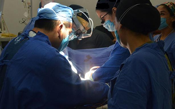 Realizan el primer transplante de corazón en Monterrey - Trasplante