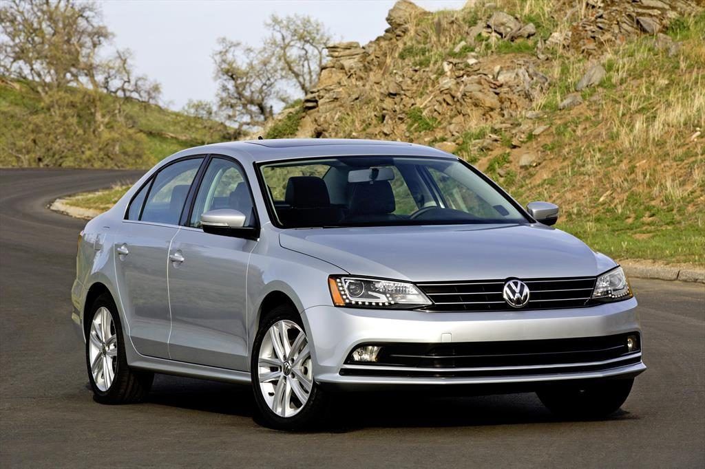 Los autos más seguros que se venden en México - VW-Jetta-1024x682