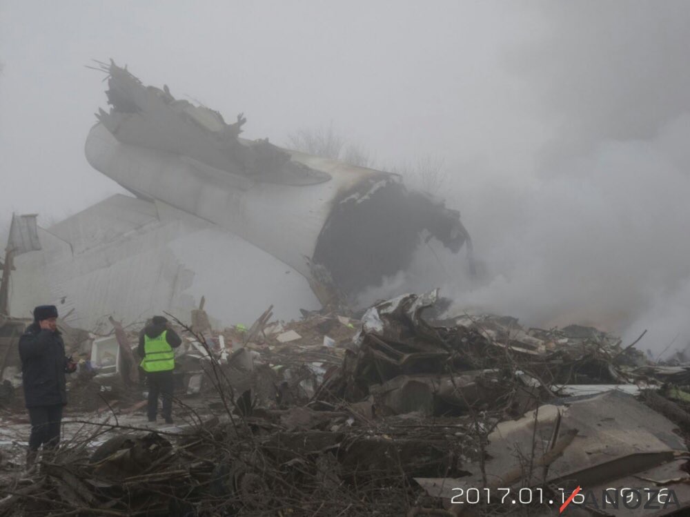 Avión de carga se estrella en Kirguistán. Al menos 37 muertos - accidente-avion-kirguisstán-3
