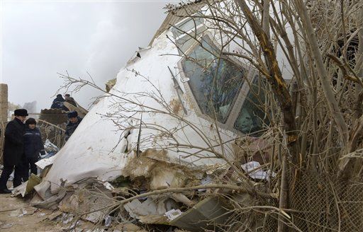 Avión de carga se estrella en Kirguistán. Al menos 37 muertos
