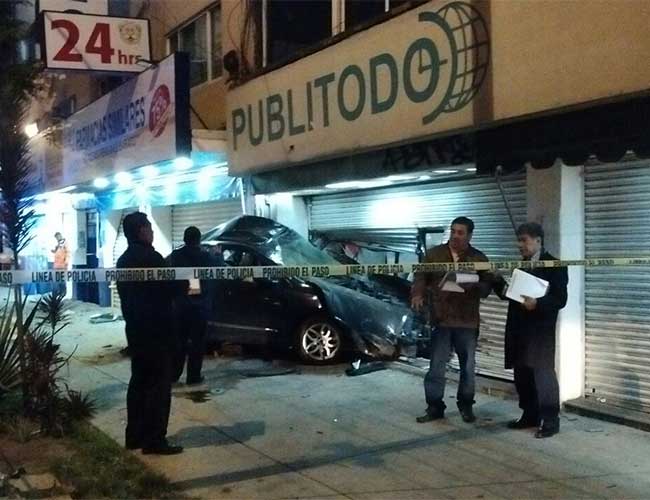 Choque deja dos personas muertas en Calzada de Tlalpan - accidente-tlalpan-2