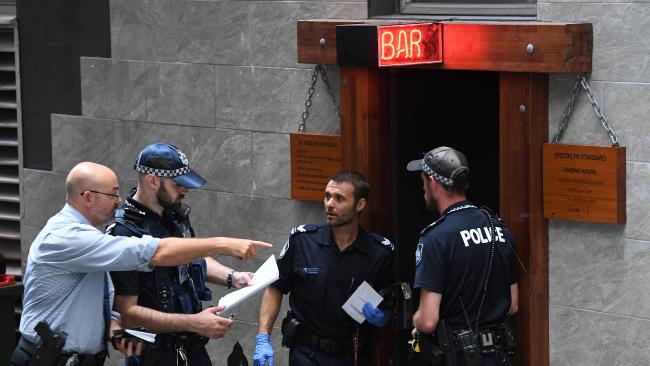 Muere actor al filmar un video musical en Australia Muere actor al filmar un video musical en Australia