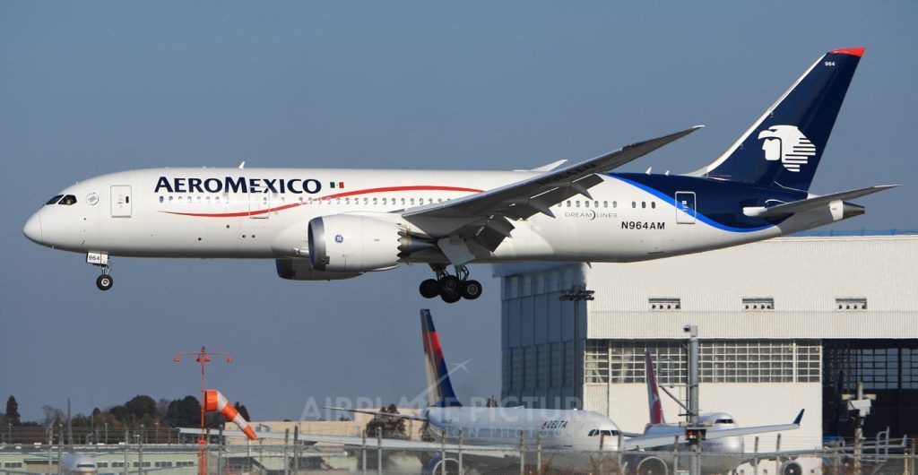 Aeroméxico informa nuevas medidas de seguridad en vuelos hacia EE.UU. - aeroméxico-2-e1484853114604-1024x530