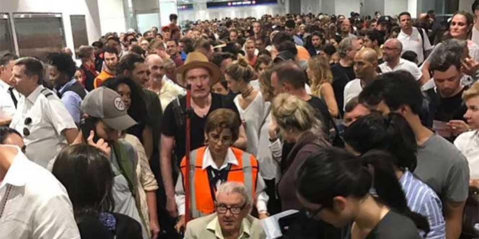 Problema técnico causa caos en cientos de vuelos en EE.UU.