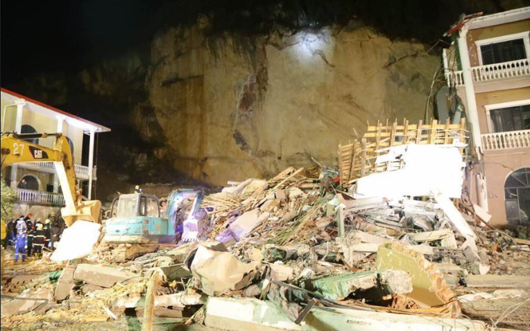 Alud arrasa un hotel en China. Al menos 12 muertos