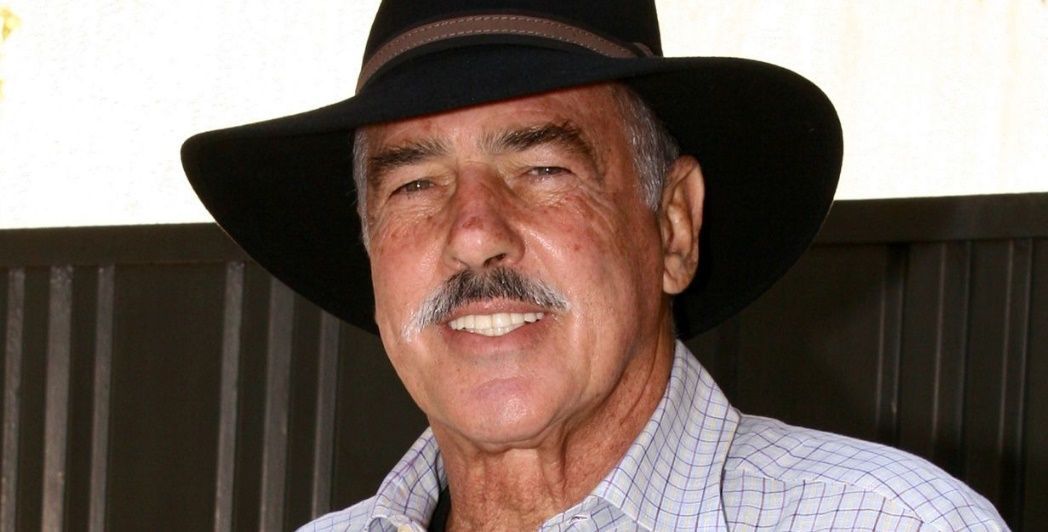 Saquean casa de Andrés García