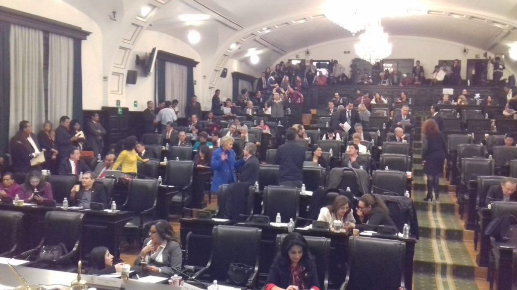 Aprueban Constitución de la Ciudad de México - aprueban-constutuyente-cdmx-1024x576