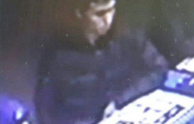 Video: comienzo del ataque terrorista en Estambul - atacante-turquia