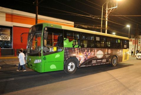 Pasajero de transporte público abate a ladrón y hiere a otro en Azcapotzalco