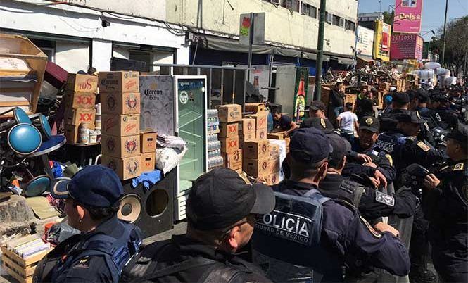 Desalojan bar en el Centro