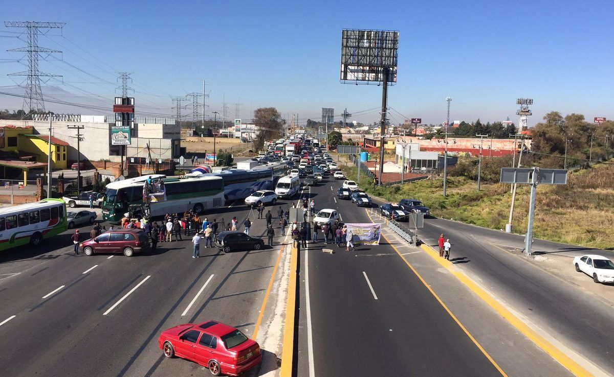 Liberan autopista México-Toluca tras bloqueo