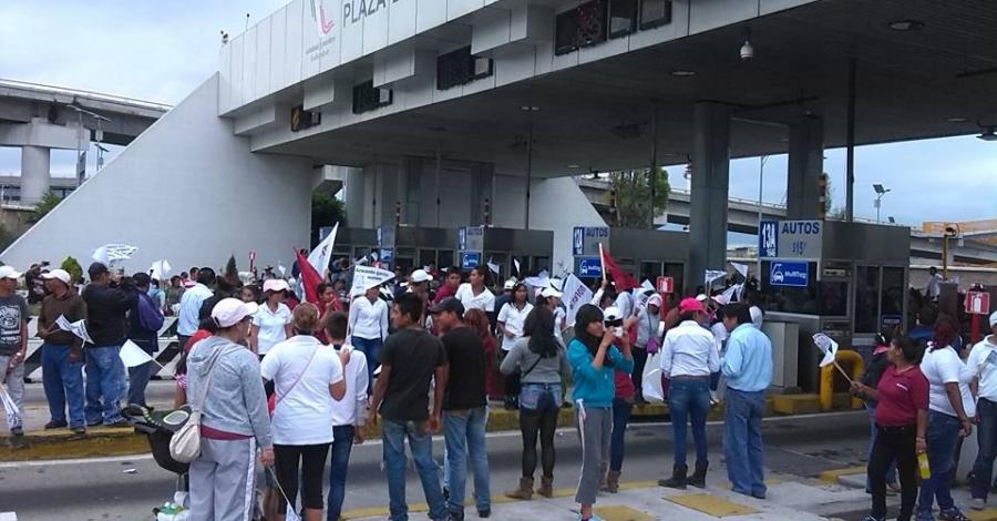 Continúan bloqueos por aumento en las gasolinas