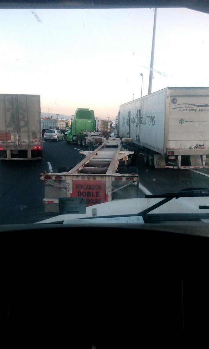 Continúan bloqueos por aumento en las gasolinas - bloqueo-iztapaluca