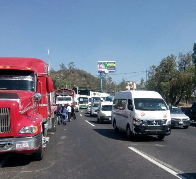 Bloqueos afectan carreteras de 10 estados del país - bloqueos