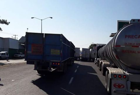 Bloquean carretera en Chiapas por alza de gasolina - boqueos-chiapas